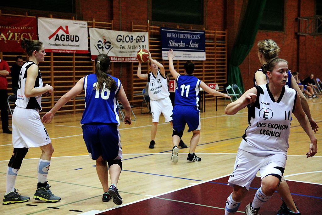 Koszykówka: Ekonom - Maximus 72:53