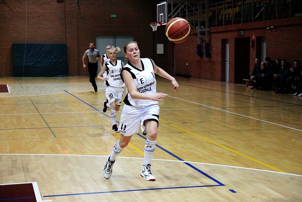Koszykówka: Ekonom - Maximus 72:53