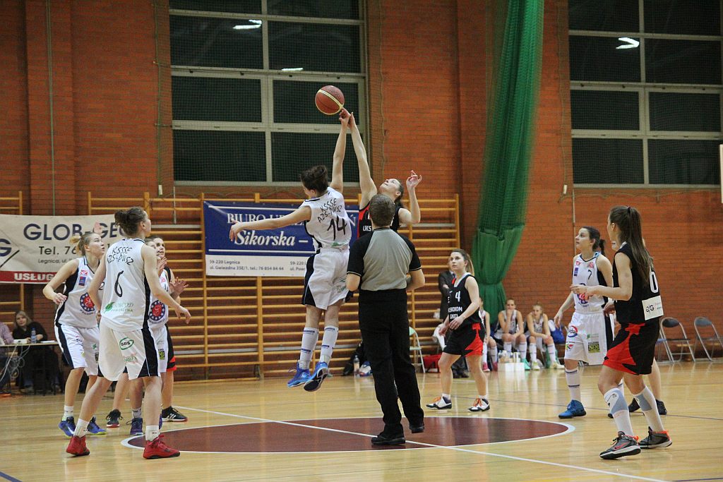 Ekonom Legnica - AZS PWSZ II Gorzów Wlkp. 49:101