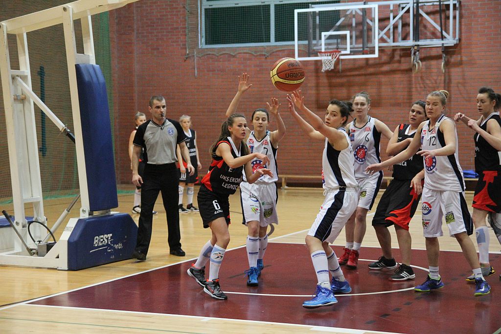 Ekonom Legnica - AZS PWSZ II Gorzów Wlkp. 49:101