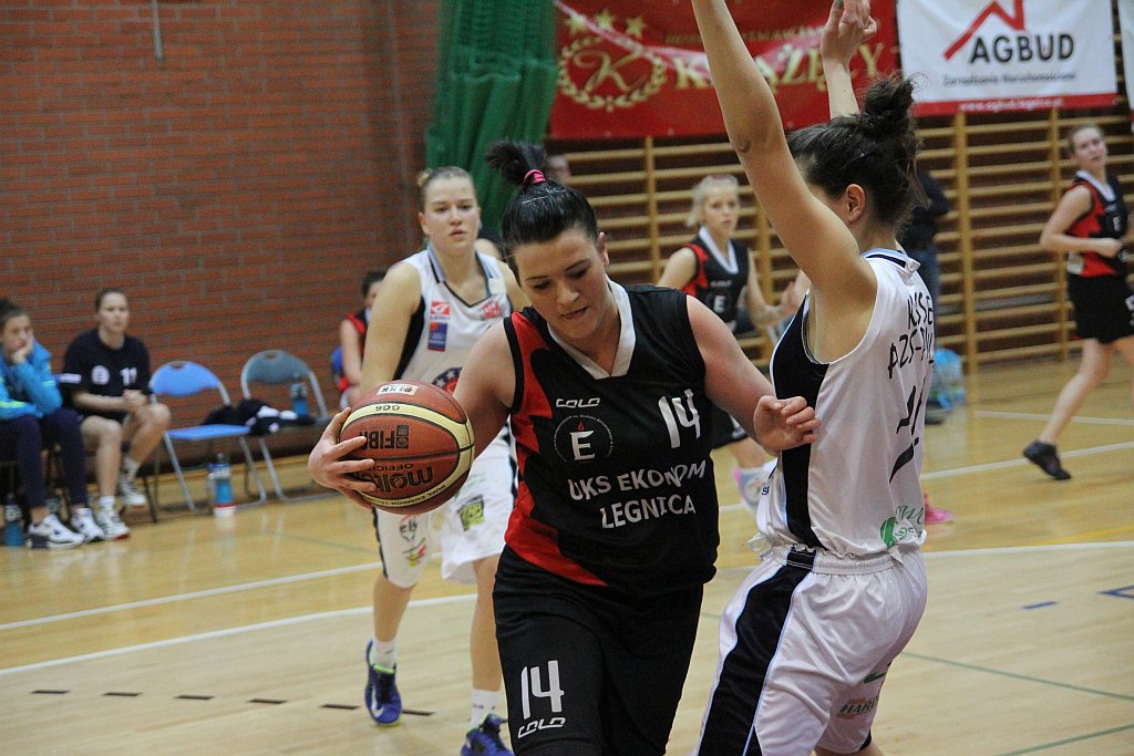 Ekonom Legnica - AZS PWSZ II Gorzów Wlkp. 49:101