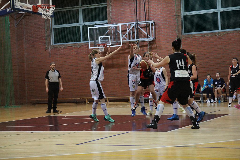 Ekonom Legnica - AZS PWSZ II Gorzów Wlkp. 49:101