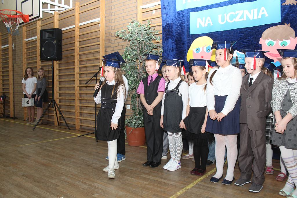 Pasowanie na ucznia w SP 1 w Legnicy