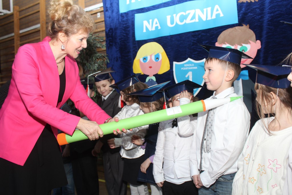 Pasowanie na ucznia w SP 1 w Legnicy