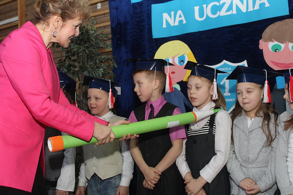 Pasowanie na ucznia w SP 1 w Legnicy