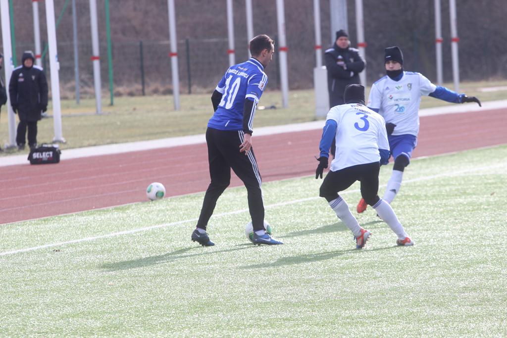 Miedź lepsza do Górnika. Piękny gol Kiełpińskiego
