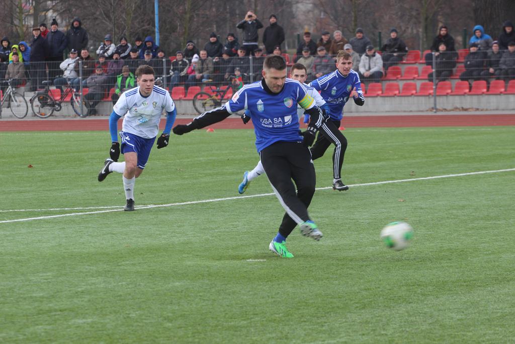 Miedź lepsza do Górnika. Piękny gol Kiełpińskiego
