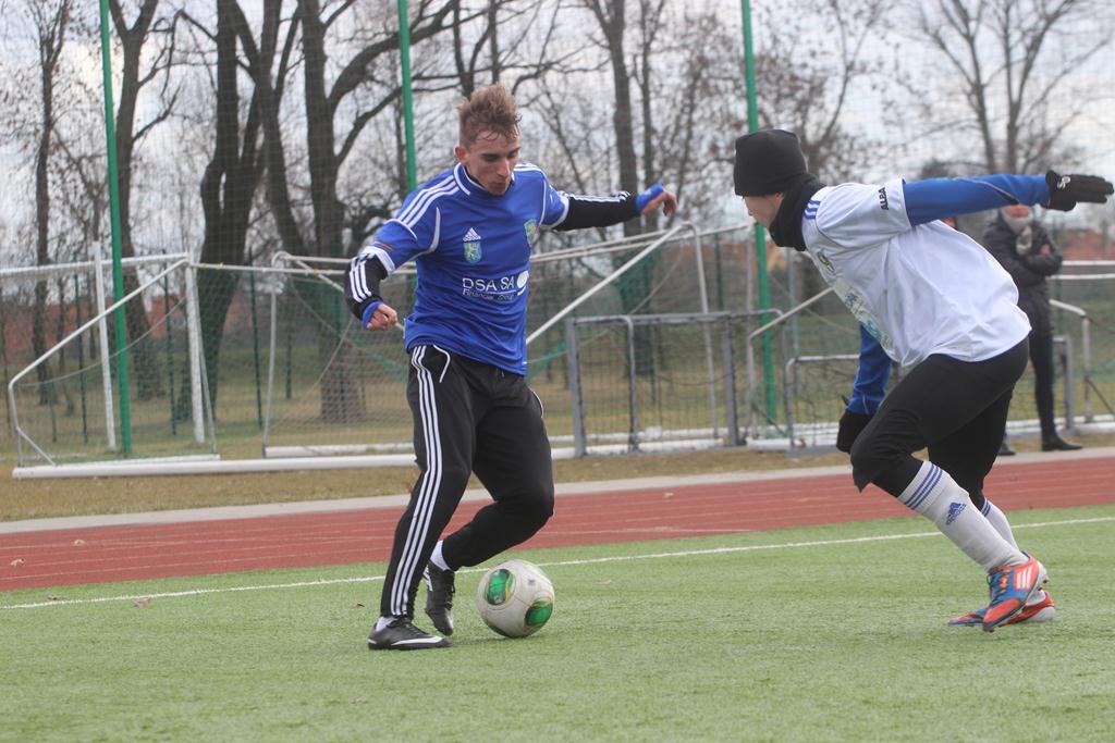 Miedź lepsza do Górnika. Piękny gol Kiełpińskiego
