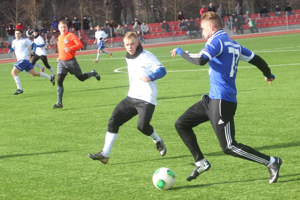 Miedź lepsza do Górnika. Piękny gol Kiełpińskiego
