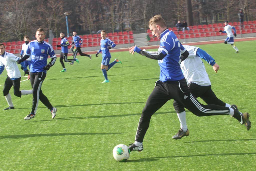 Miedź lepsza do Górnika. Piękny gol Kiełpińskiego
