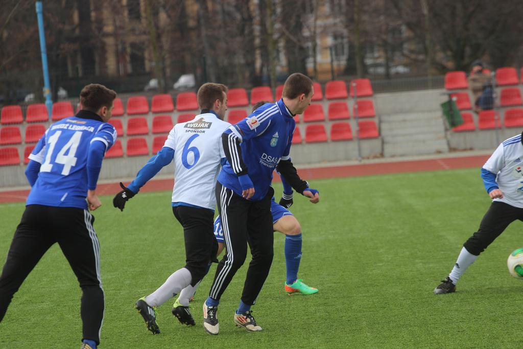 Miedź lepsza do Górnika. Piękny gol Kiełpińskiego
