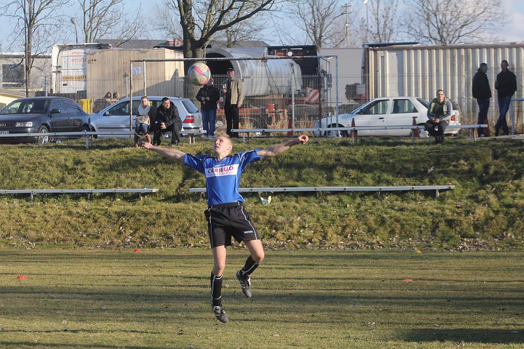 Sparing: Błękitni - Dąb 2:4
