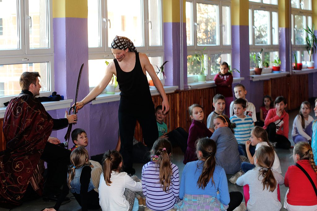 Dzieci z SP nr 7 tworzą magiczny teatr