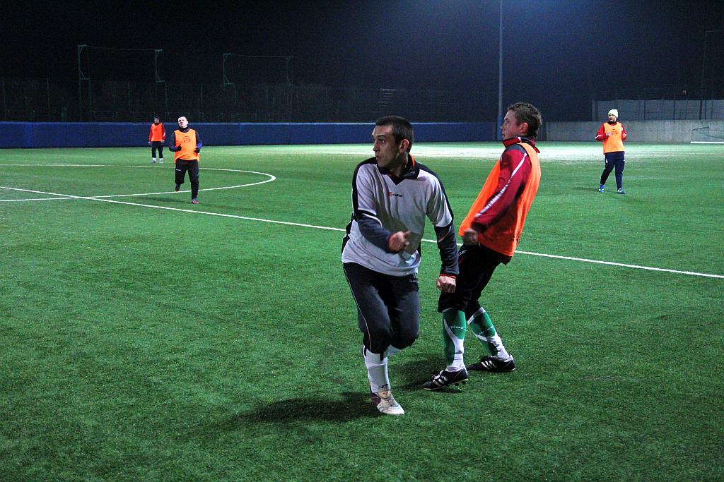 Sparing: KS Legnickie Pole - Dąb 5:4