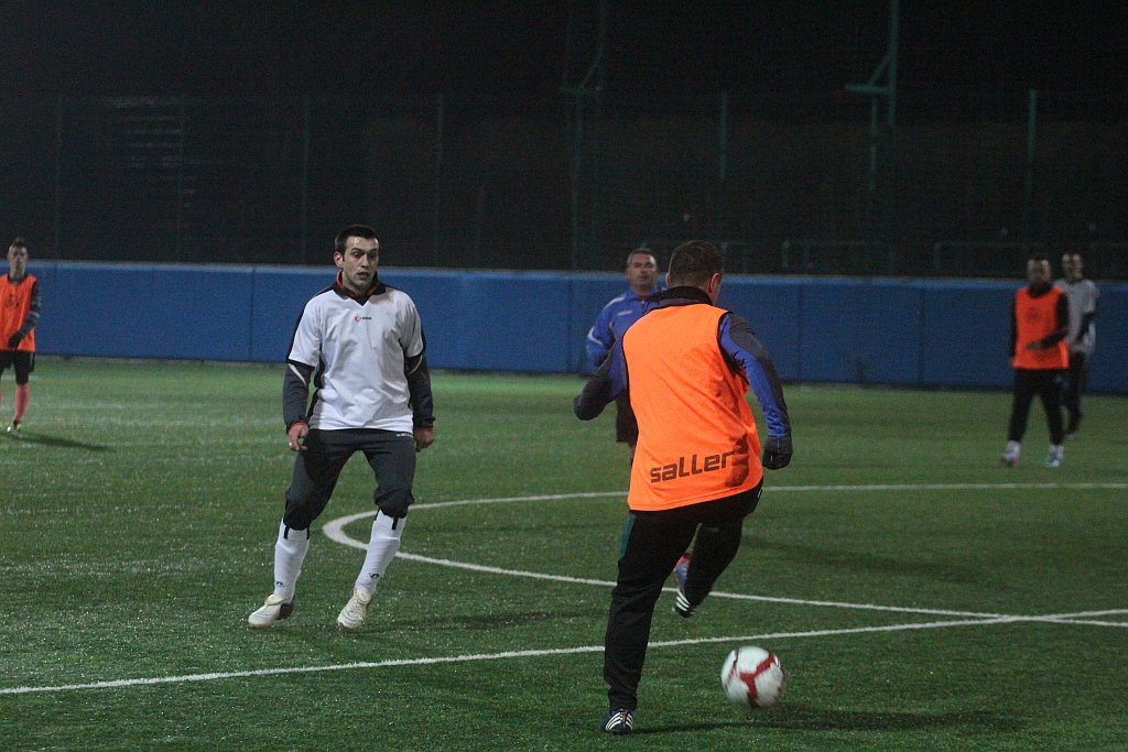 Sparing: KS Legnickie Pole - Dąb 5:4