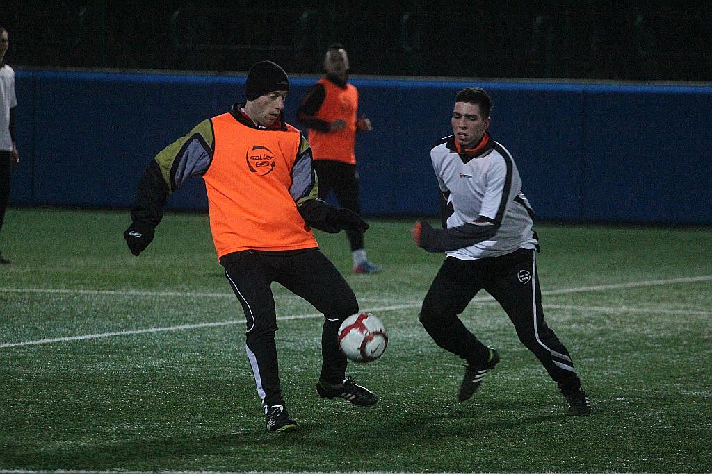 Sparing: KS Legnickie Pole - Dąb 5:4