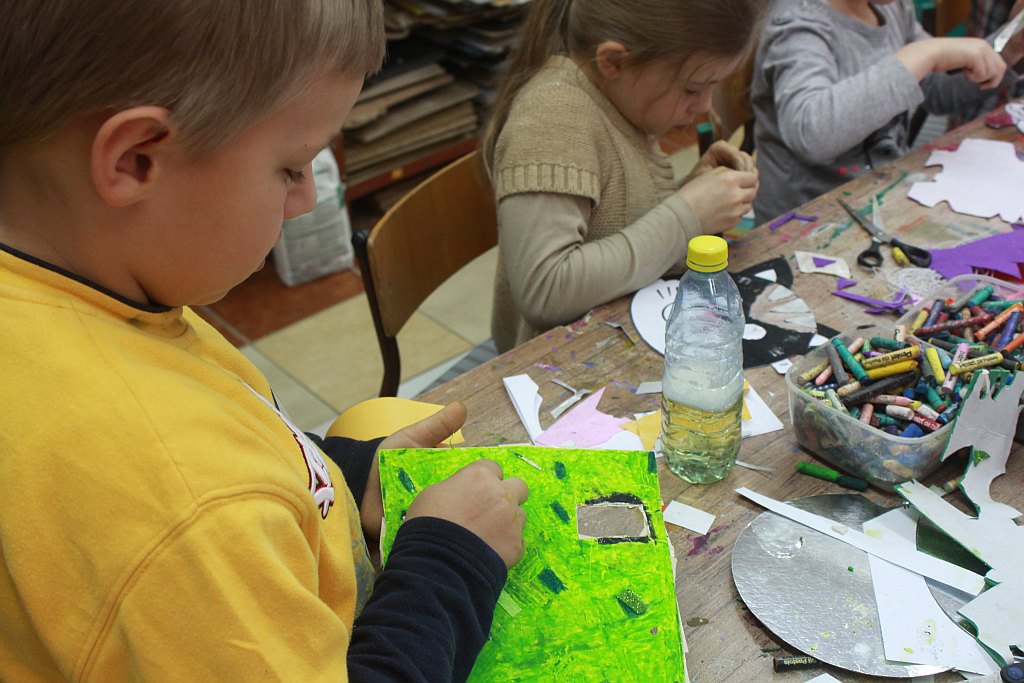 Półkolonie ze sztuką przez duże S