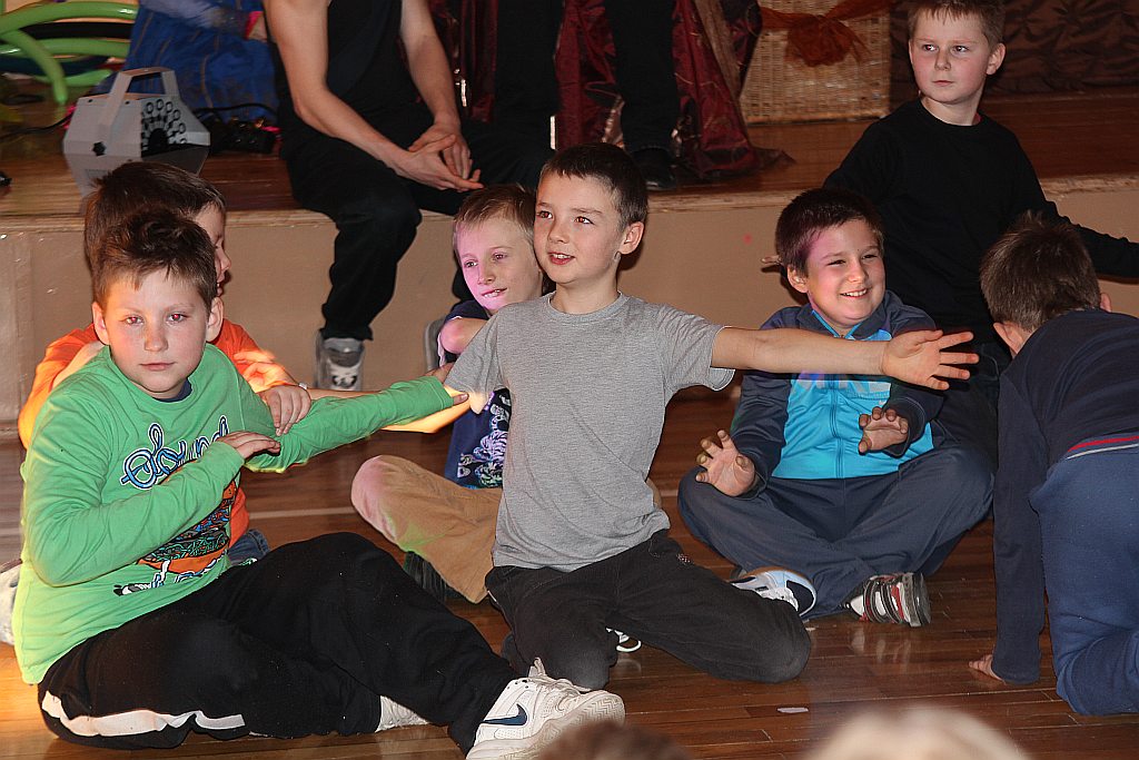 Dzieci z SP nr 7 tworzą magiczny teatr