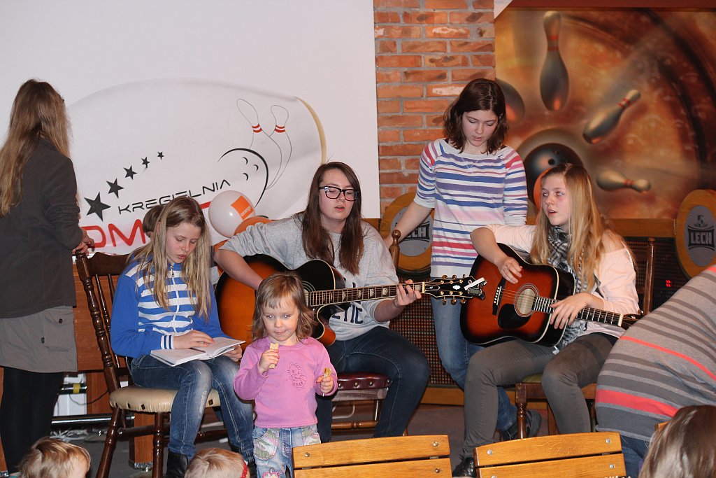 Kosmiczny karnawał w Komecie