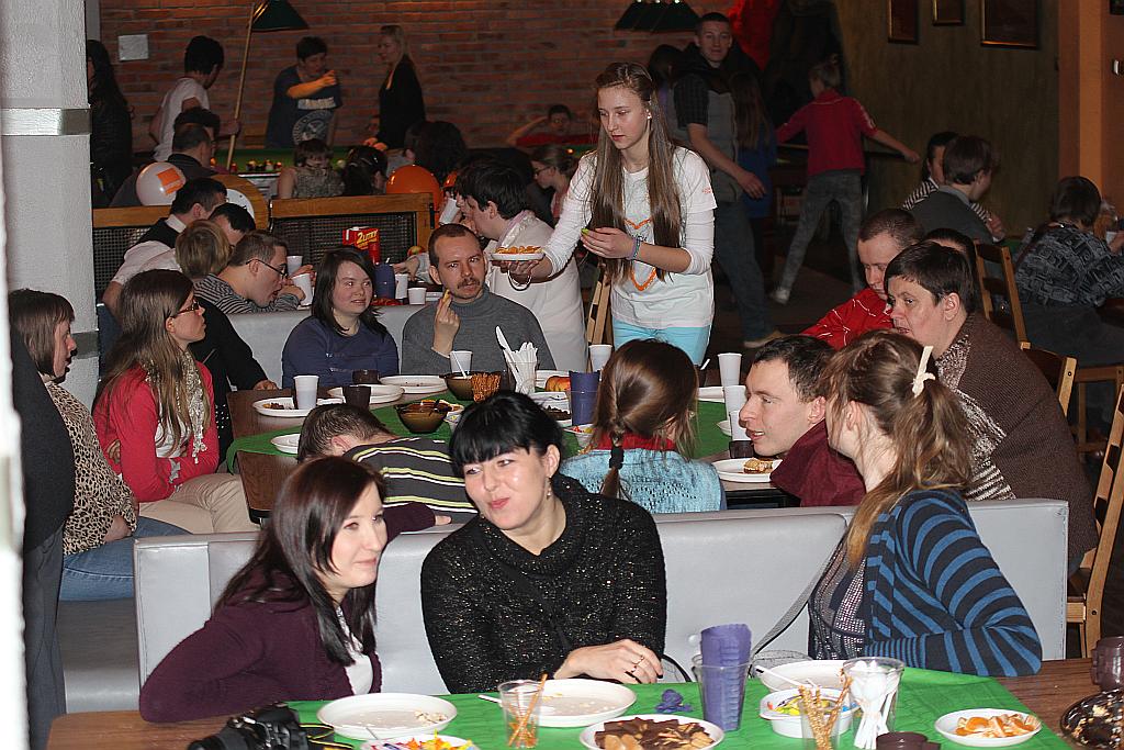 Kosmiczny karnawał w Komecie