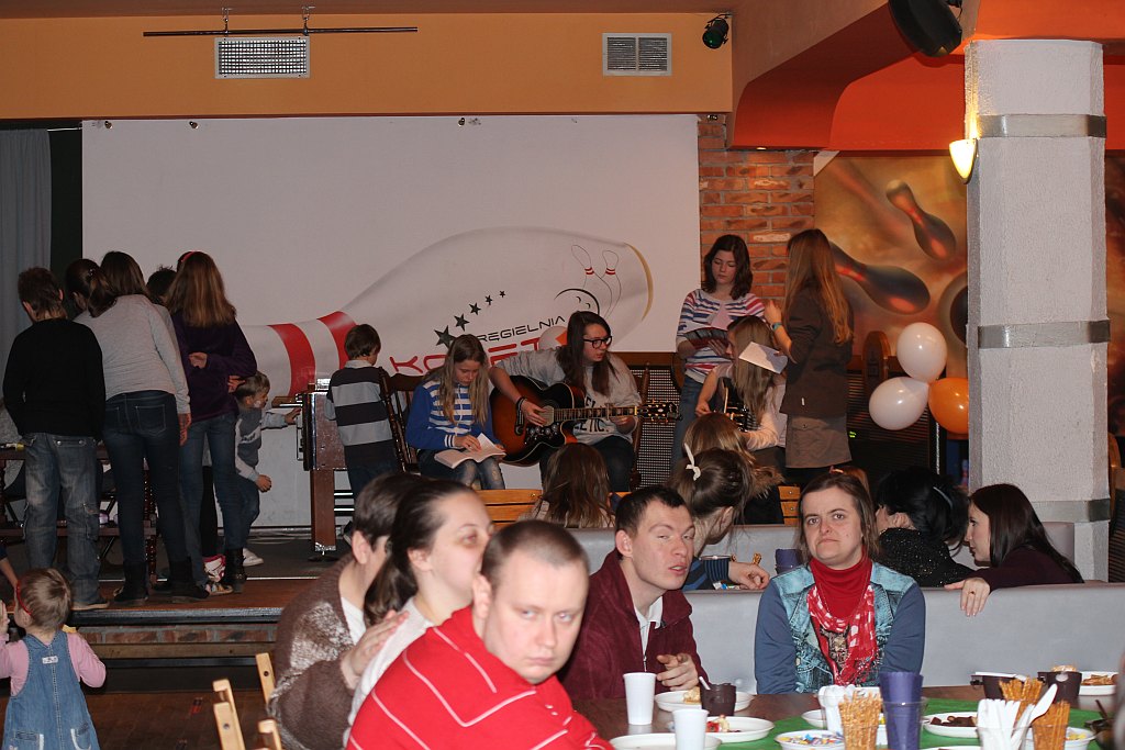 Kosmiczny karnawał w Komecie