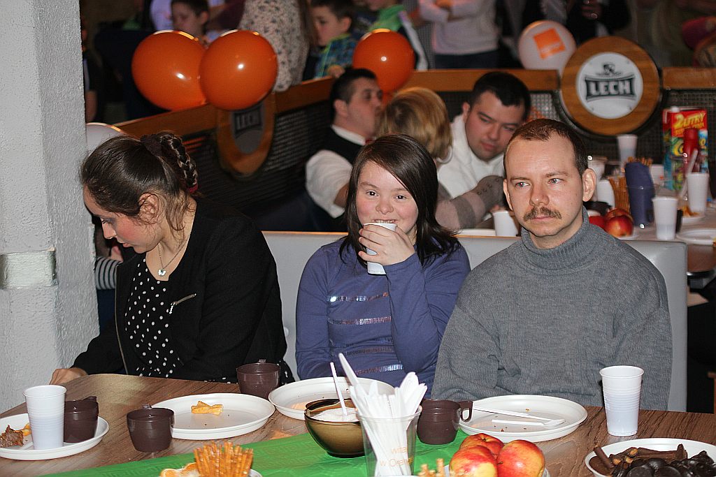 Kosmiczny karnawał w Komecie