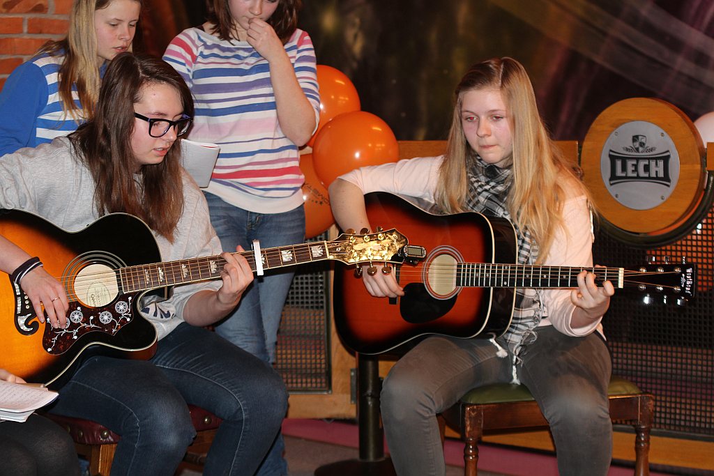 Kosmiczny karnawał w Komecie