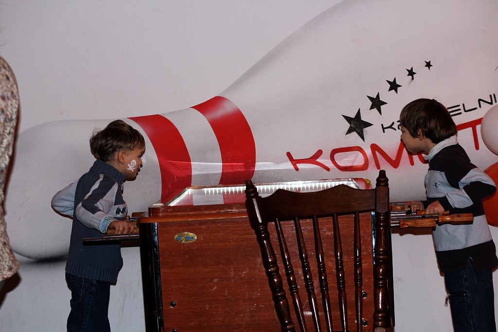 Kosmiczny karnawał w Komecie