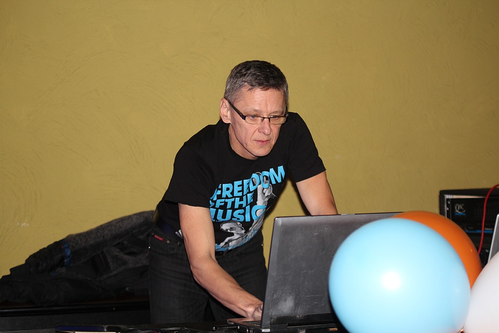 Kosmiczny karnawał w Komecie