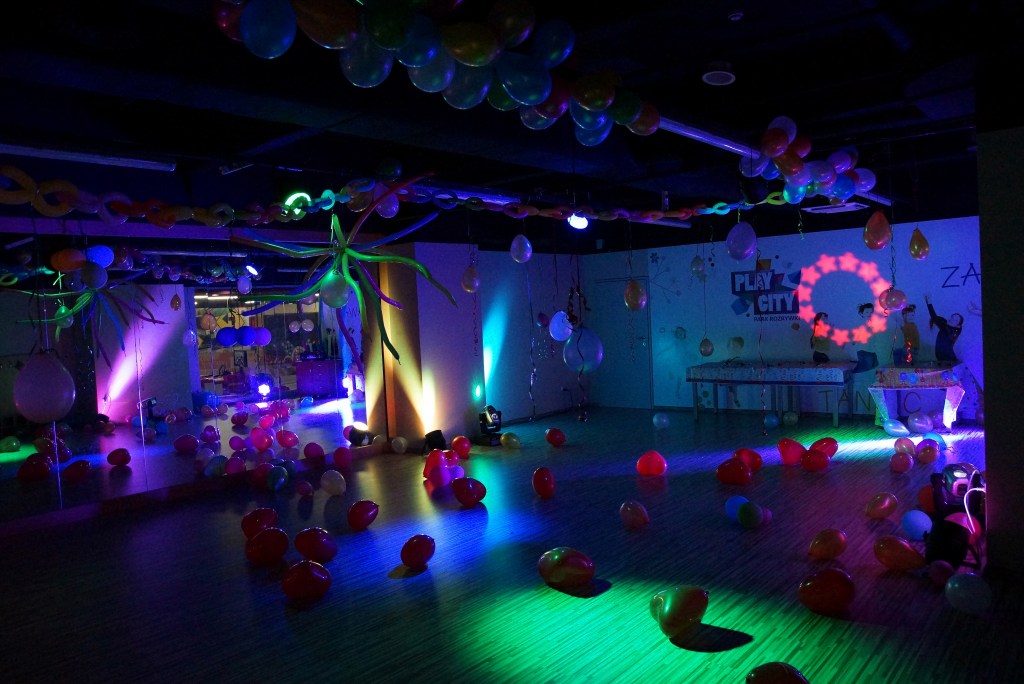 Karnawałowe zakończenie ferii z Abbą w tle