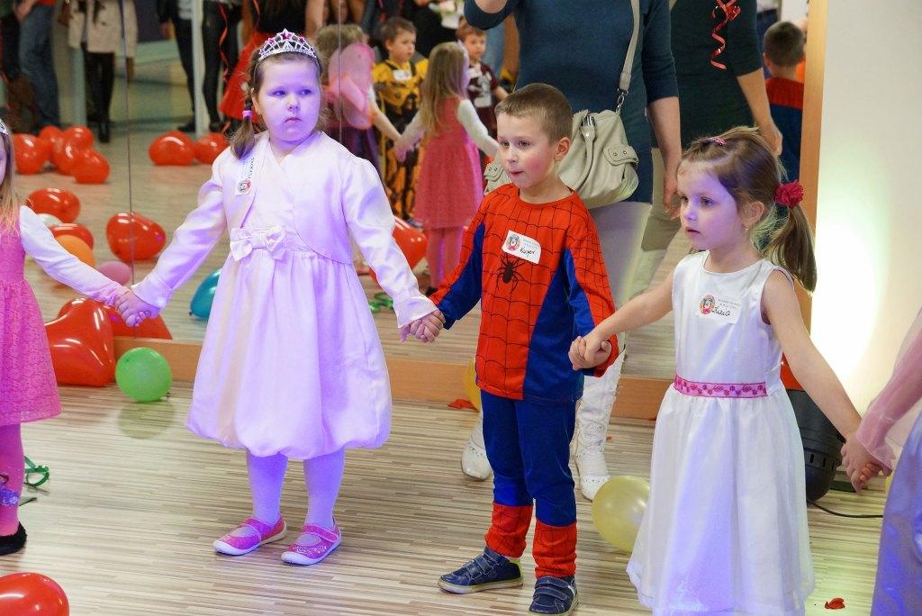 Karnawałowe zakończenie ferii z Abbą w tle