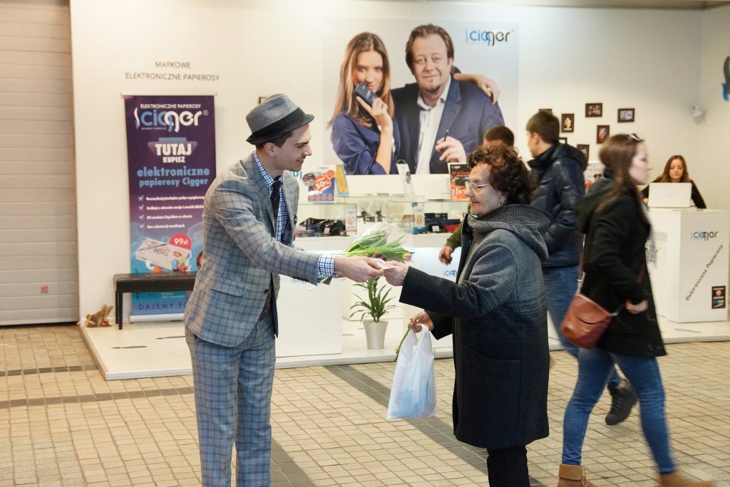 Kwiaty na Dzień Kobiet w Galerii Piastów