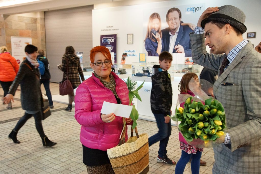 Kwiaty na Dzień Kobiet w Galerii Piastów