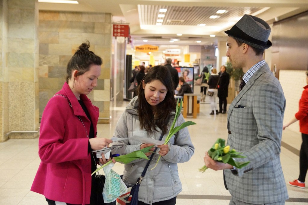 Kwiaty na Dzień Kobiet w Galerii Piastów