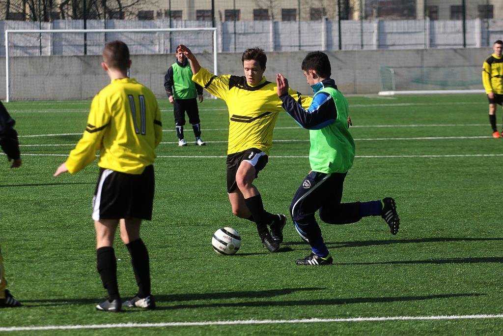 Sparing: Konfeks LDJ - GKS Męcinka 3:3