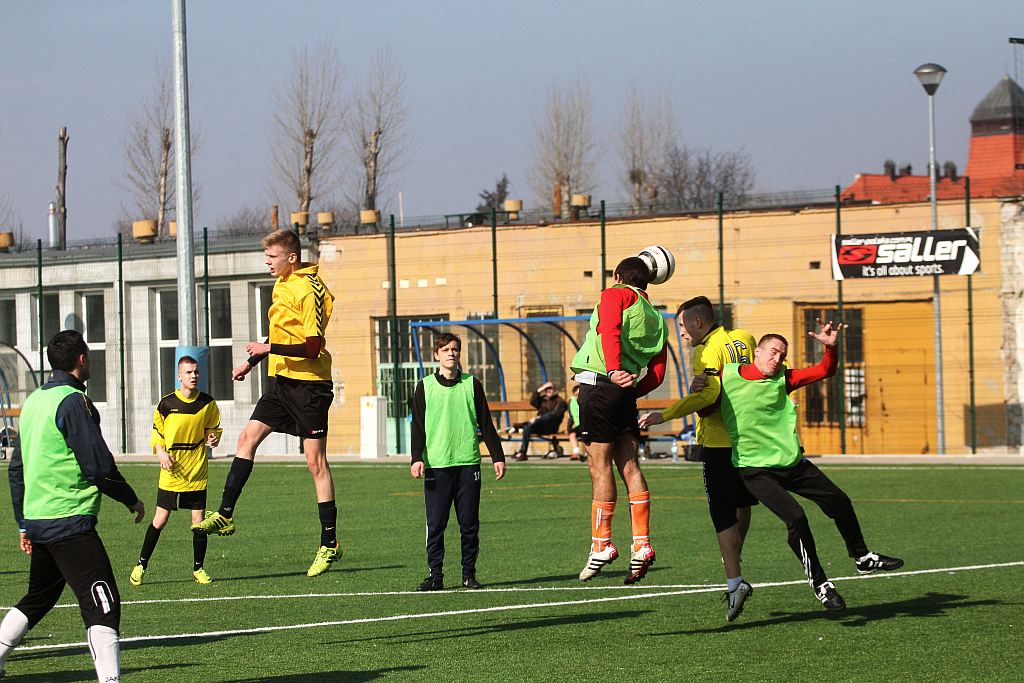 Sparing: Konfeks LDJ - GKS Męcinka 3:3