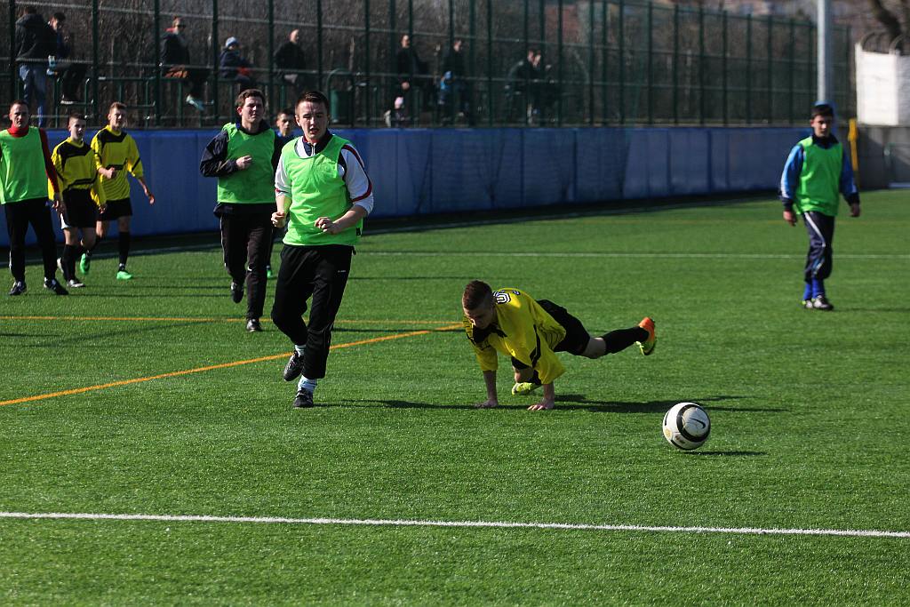 Sparing: Konfeks LDJ - GKS Męcinka 3:3