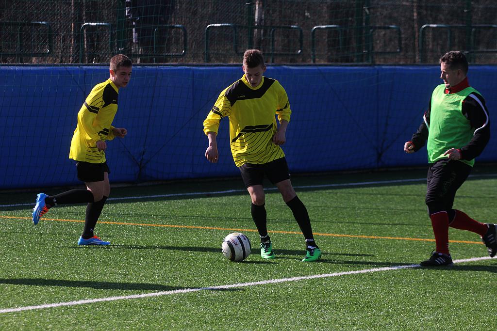 Sparing: Konfeks LDJ - GKS Męcinka 3:3
