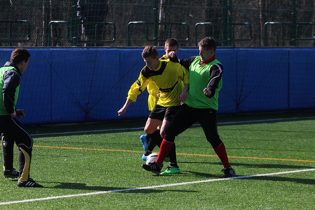 Sparing: Konfeks LDJ - GKS Męcinka 3:3