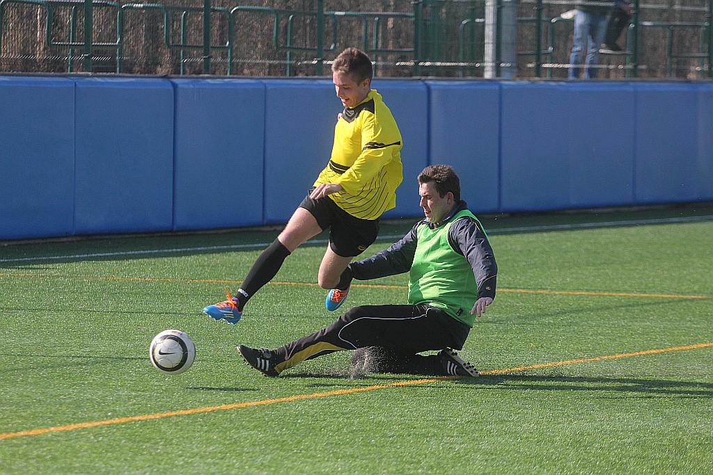 Sparing: Konfeks LDJ - GKS Męcinka 3:3