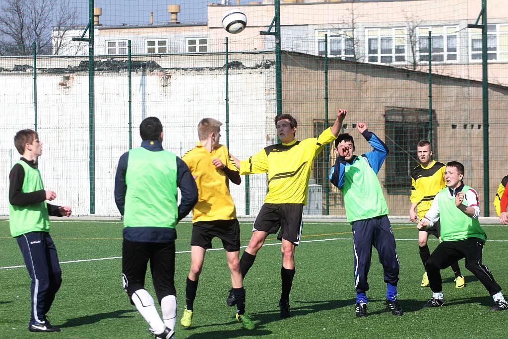 Sparing: Konfeks LDJ - GKS Męcinka 3:3