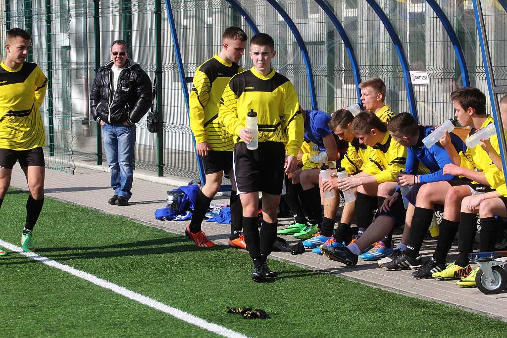 Sparing: Konfeks LDJ - GKS Męcinka 3:3