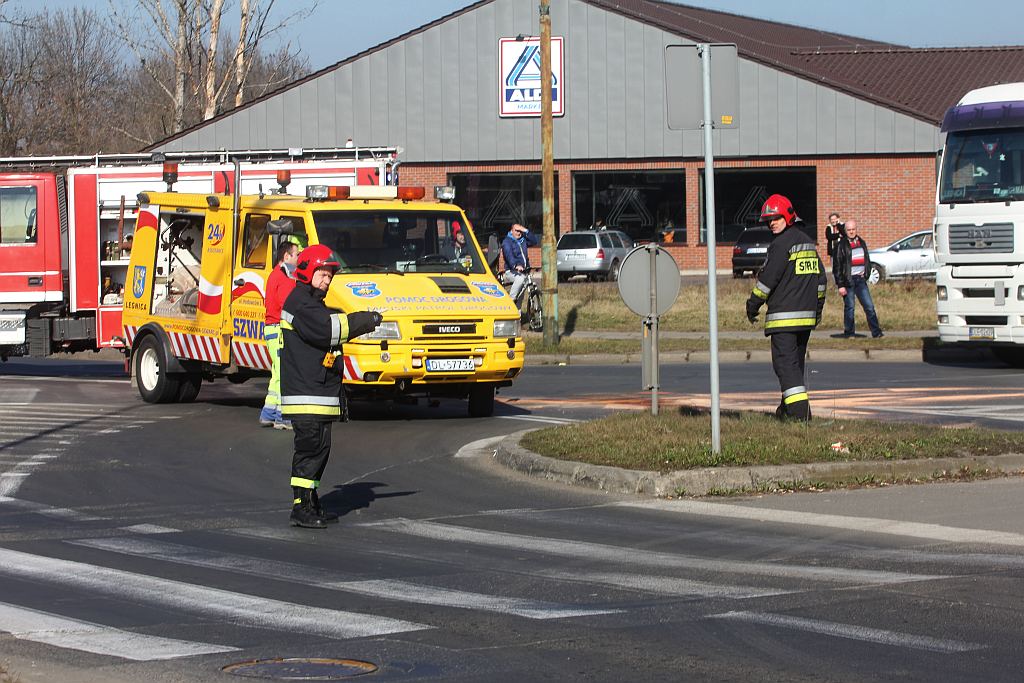 Wypadek na skrzyżowaniu ulic Leszczyńskiej i Ścinawskiej