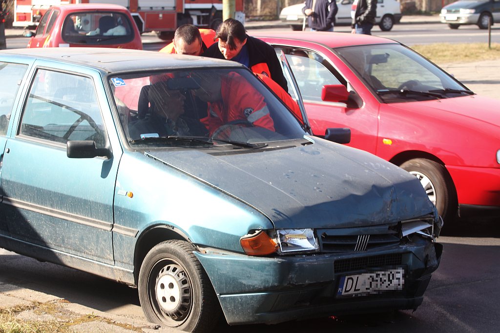 Wypadek na skrzyżowaniu ulic Leszczyńskiej i Ścinawskiej