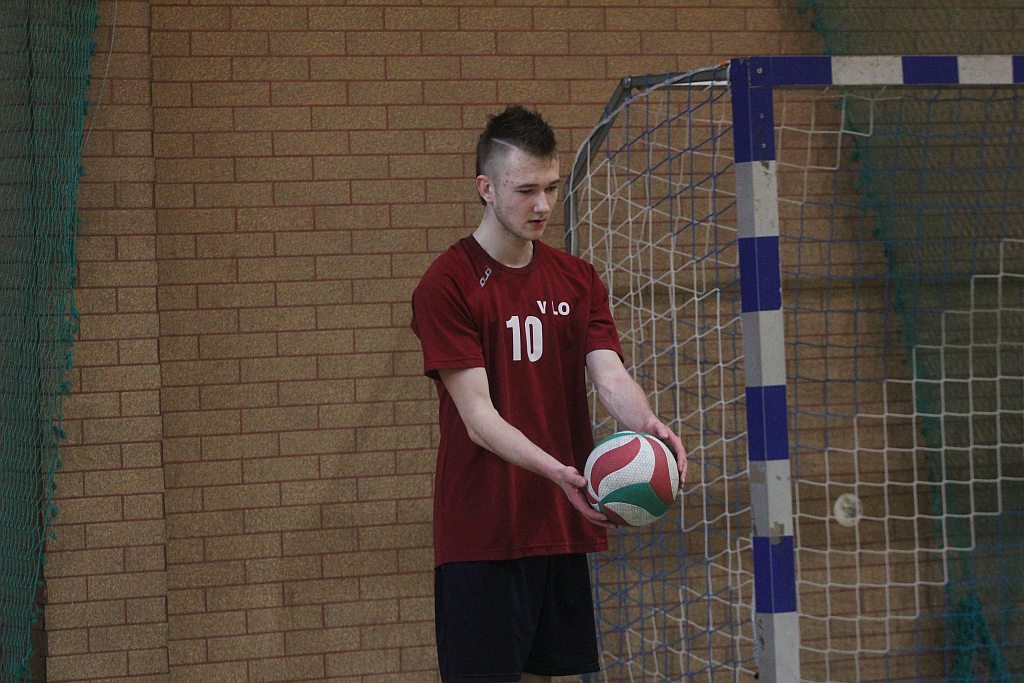 Finał wojewódzki jeszcze nie dla siatkarzy z V LO