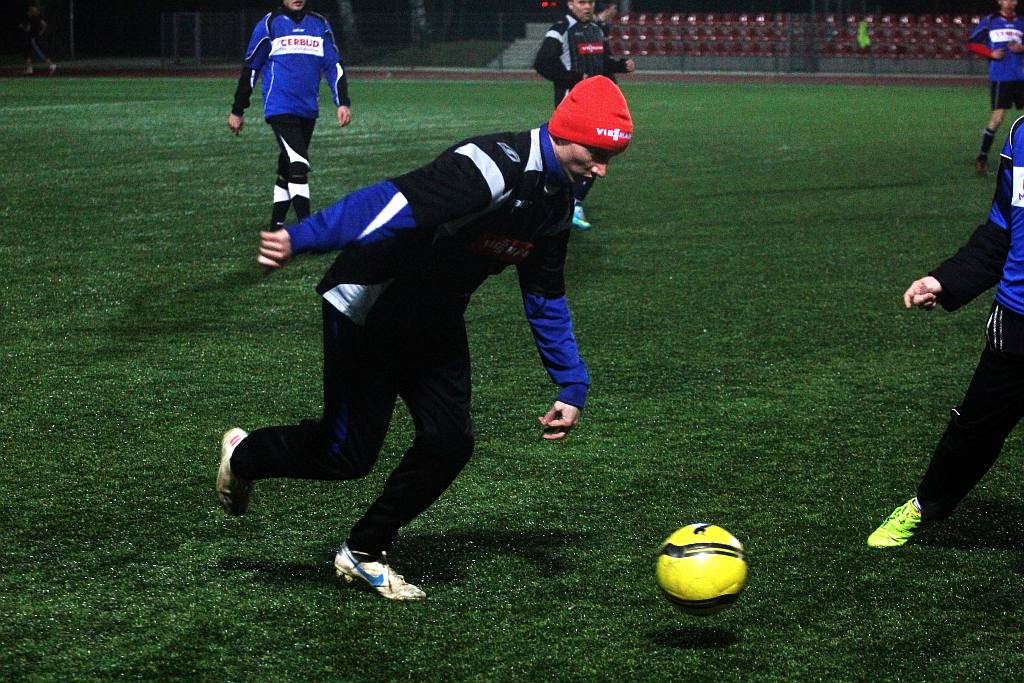 Sparing: Błękitni - Zryw 5:3