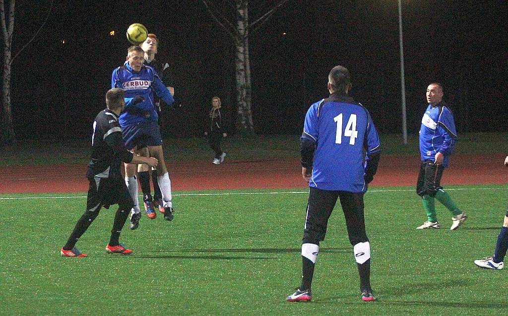 Sparing: Błękitni - Zryw 5:3