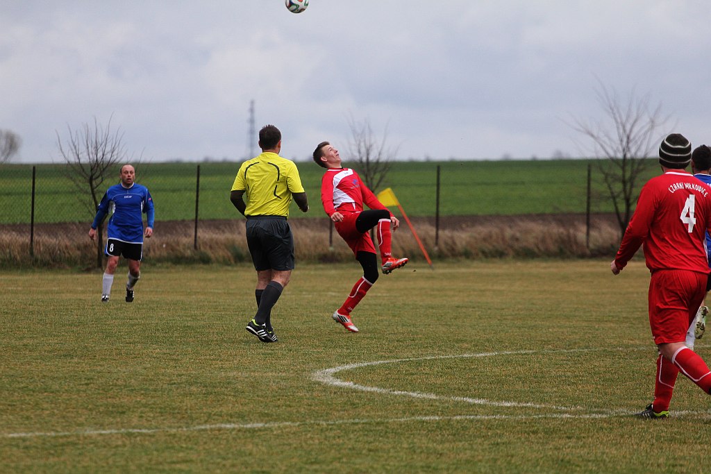 Klasa A: Dąb - Czarni 4:0