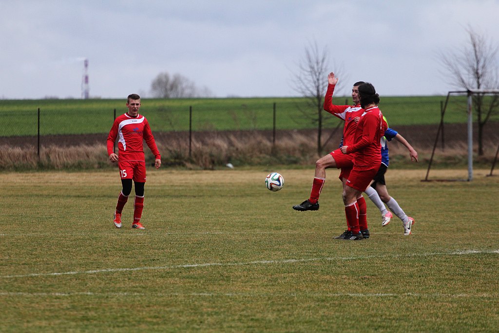 Klasa A: Dąb - Czarni 4:0
