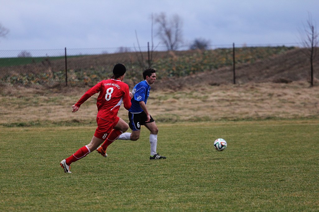 Klasa A: Dąb - Czarni 4:0